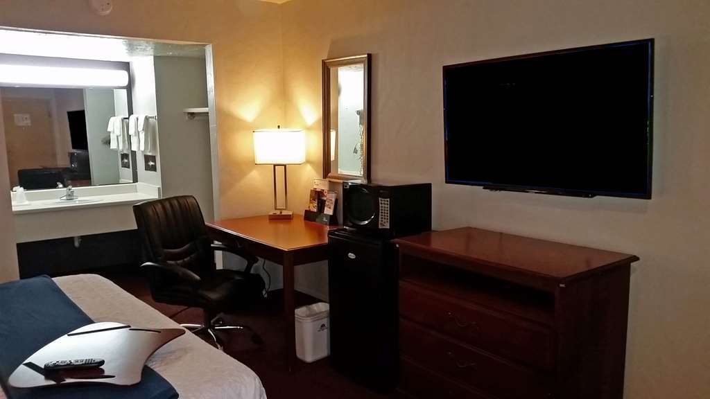 Americas Best Value Inn Oklahoma City South 객실 사진