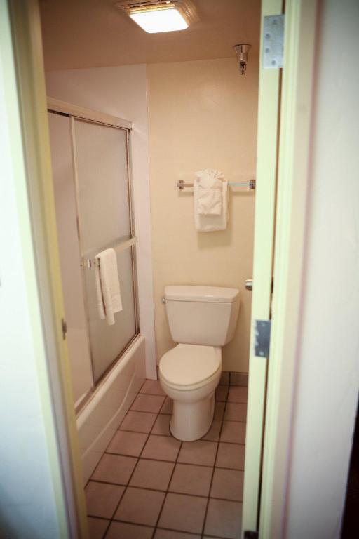 Americas Best Value Inn Oklahoma City South 객실 사진